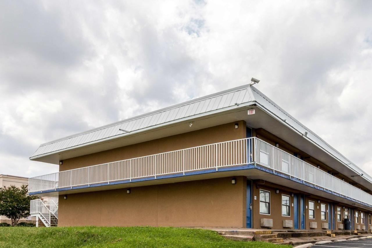 Econo Lodge Mineral Wells Екстериор снимка