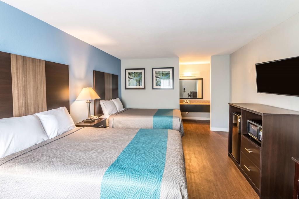 Econo Lodge Mineral Wells Екстериор снимка